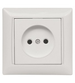 Розетка Luxel PRIMERA белая