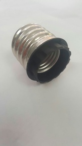 Перехідник Е27-Е40