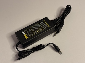 Блок питания Led-One в пластиковом корпусе 12V  60W 5A